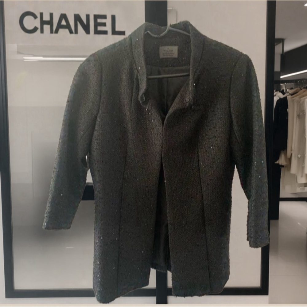 PRELOVED AUTHENTIC CHANEL PROPERTY NOT FOR RESALE SIZE 4 BLAZER